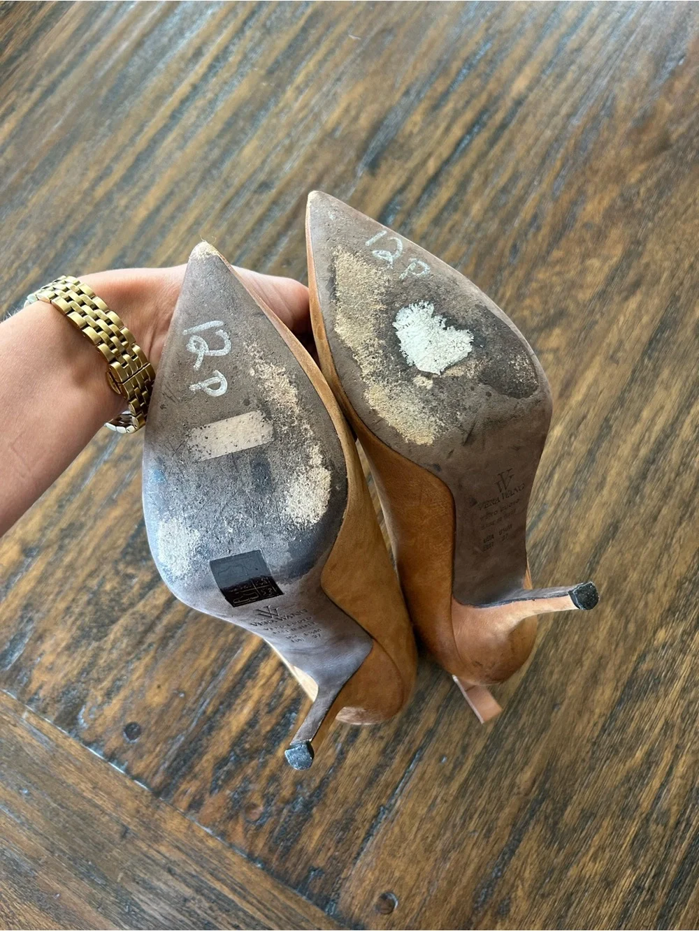 Vera Wang Leather Classic Warm Brown Back Zipper Stiletto Heels Size 6.5